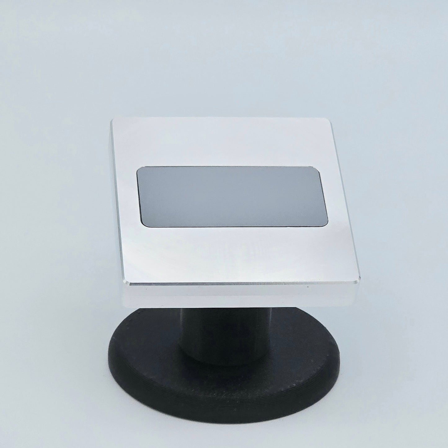 Zero-background Sample Holders with Rectangular Plate